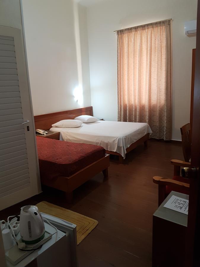 Lena Hotel Heraklion Exteriör bild