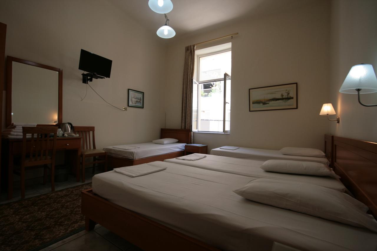 Lena Hotel Heraklion Exteriör bild