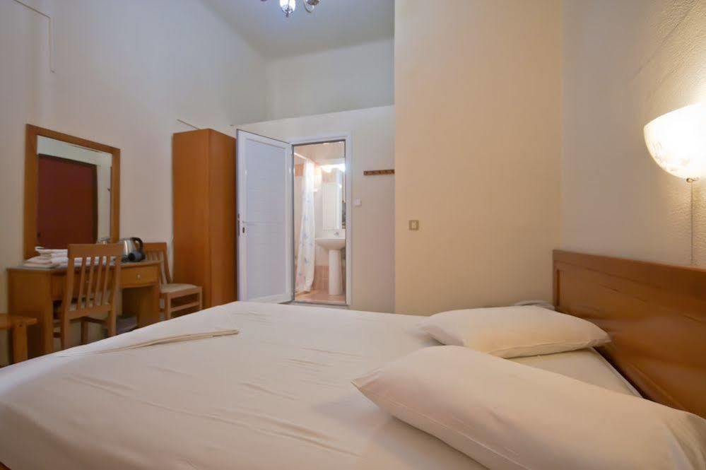 Lena Hotel Heraklion Exteriör bild